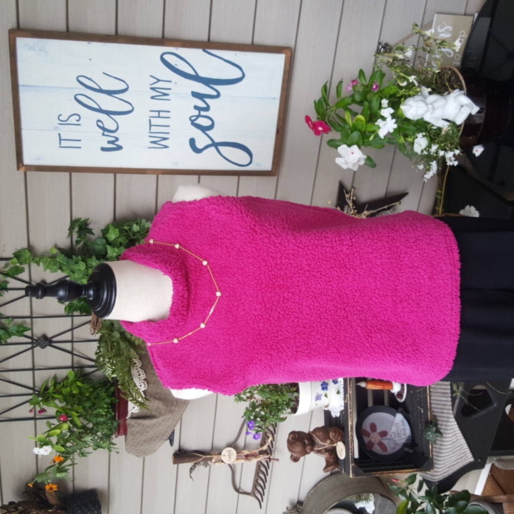 RARE Absolutey Gorgeous SOFT Bright Pink Serpa Cow Neck Sleeveless Top S|M